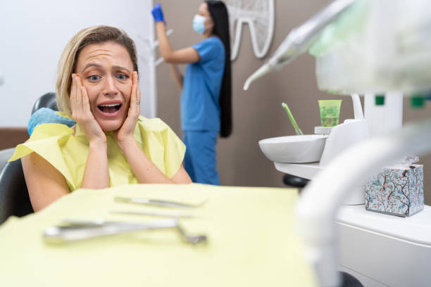 Best Weekend Emergency Dentist in Parkway, CA